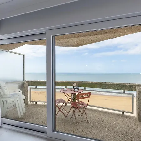 Lecomte - Beachfront 215 Ostende