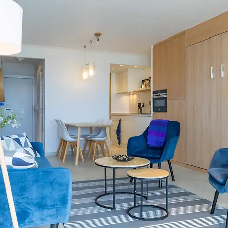 아파트 Lecomte - Beachfront 215 *